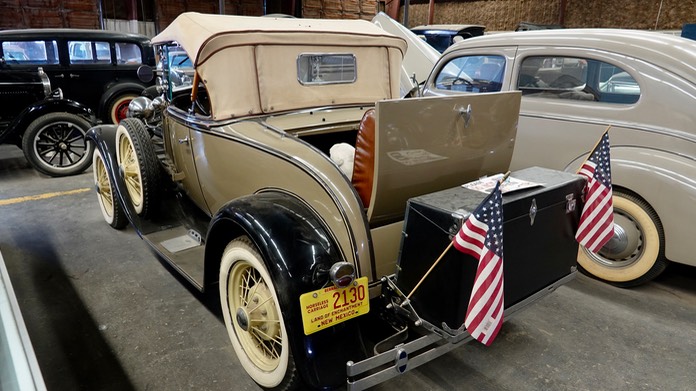 1931 Ford Model A Deluxe Roadster                                5