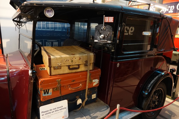 Austin Low Loader Taxi d