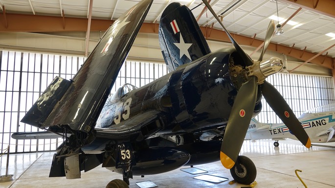 Chance Vought F4U-4 Corsair