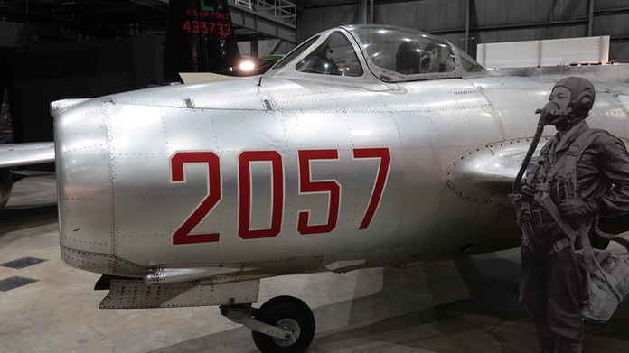 Mikoyan-Gurevich MiG-15bis (2)