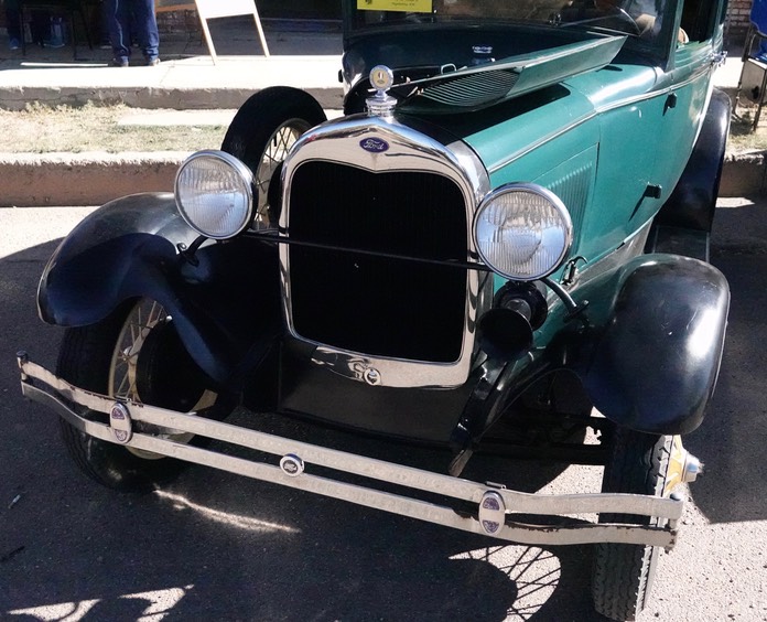  1929 Ford 4-Door    2