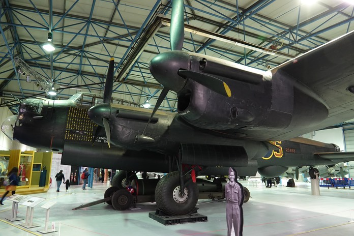 Avro Lancaster 1n