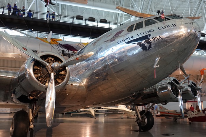 Boeing 307 Stratoliner - Clipper Flying Cloud c