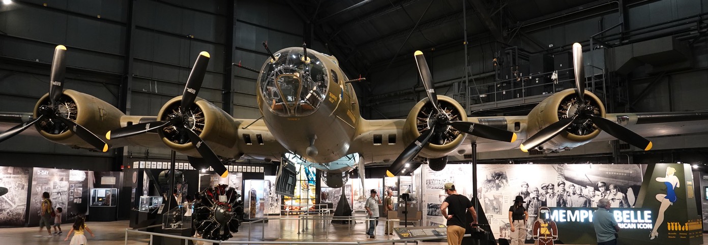 Boeing B-17F