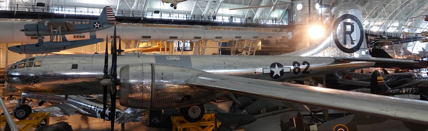 Boeing B-29 Superfortress - Enola Gay (2)