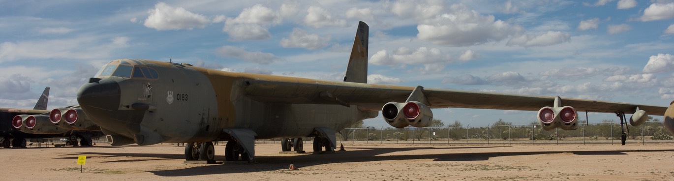 Boeing B-52G Stratofortress1