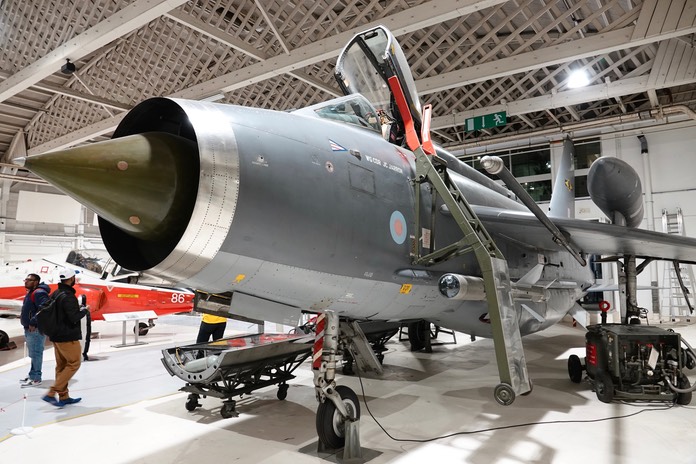 British Aircraft Corporation Lightning F6 b