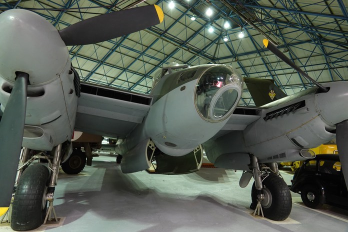 de Havilland Mosquito  B35  b