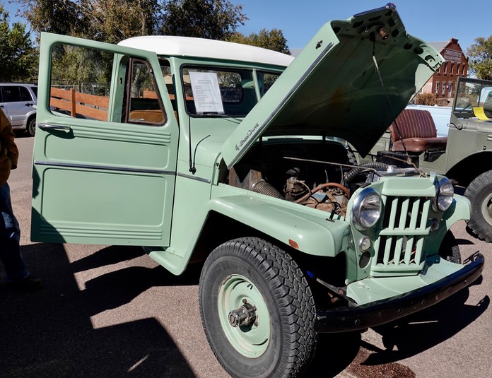 1957 Kaiser Willys - Overland1