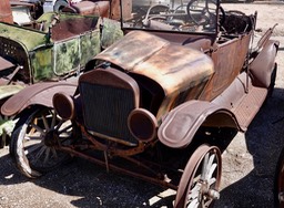 Ford - Lewis Antique Auto & Toy Museum, Moriarty, NM 1