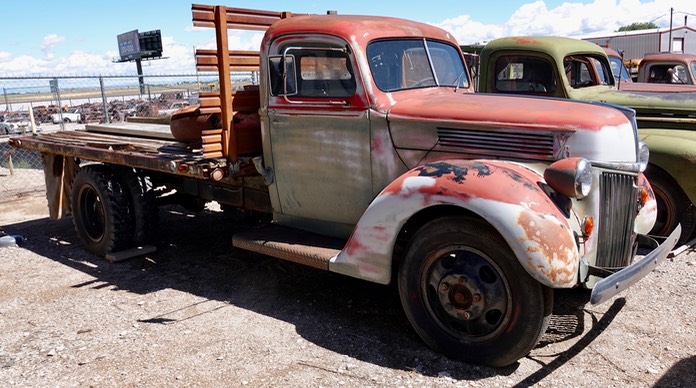 Ford 35? Lewis Antique Auto & Toy Museum, Moriarty, NM1