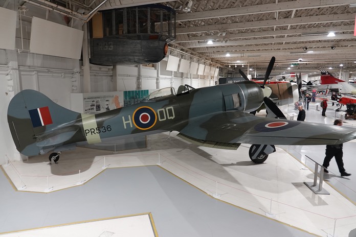  Hawker Tempest II    b