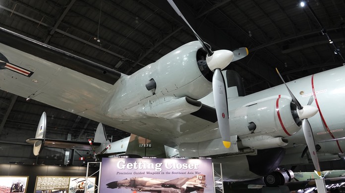 Lockheed EC-121D Constellation (2)