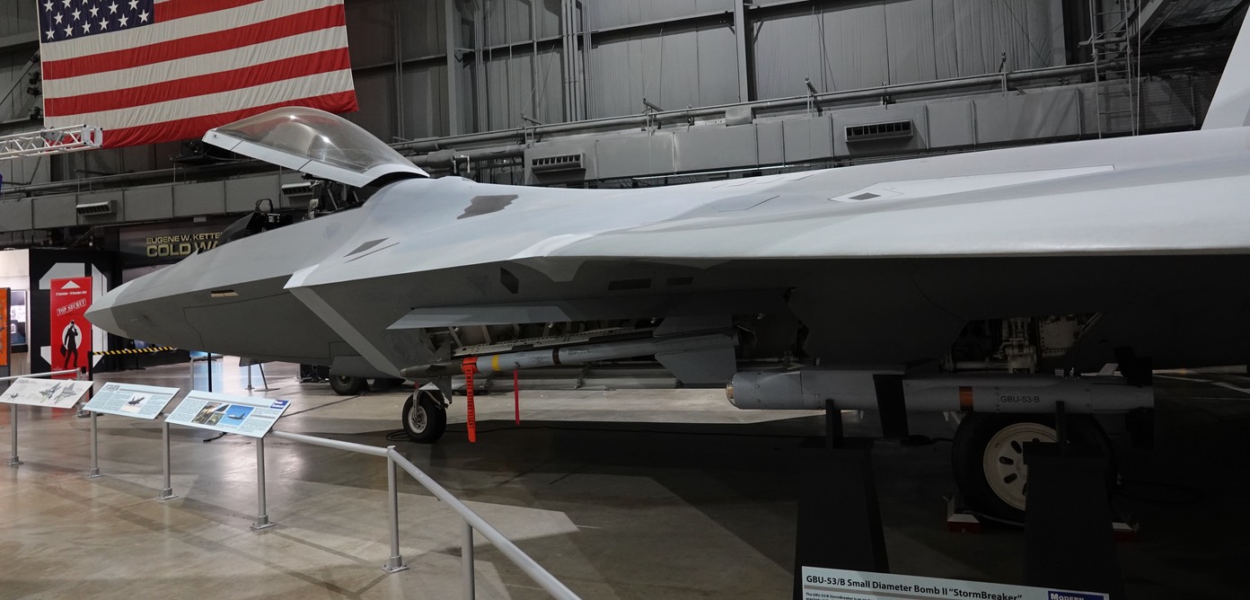 Lockheed Martin F-22A Raptor (3)