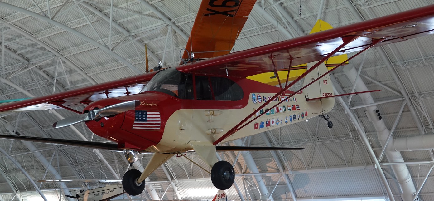 Piper PA-12 Super Cruiser - City of Washington. b