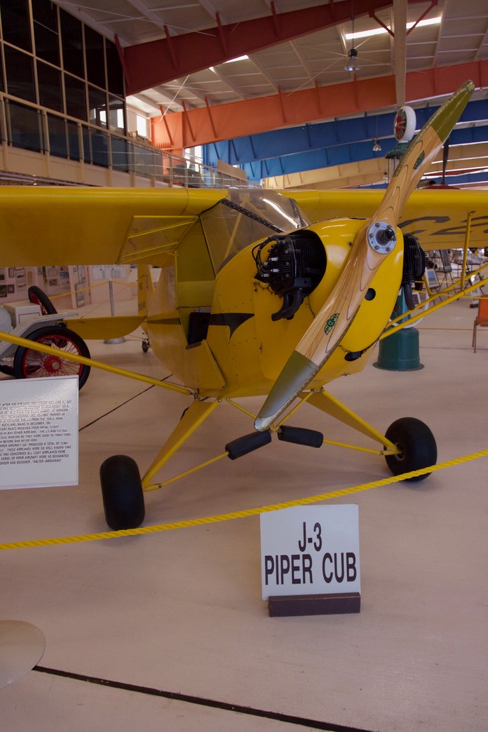 Piper (Taylorcraft) J-3 Cub 1