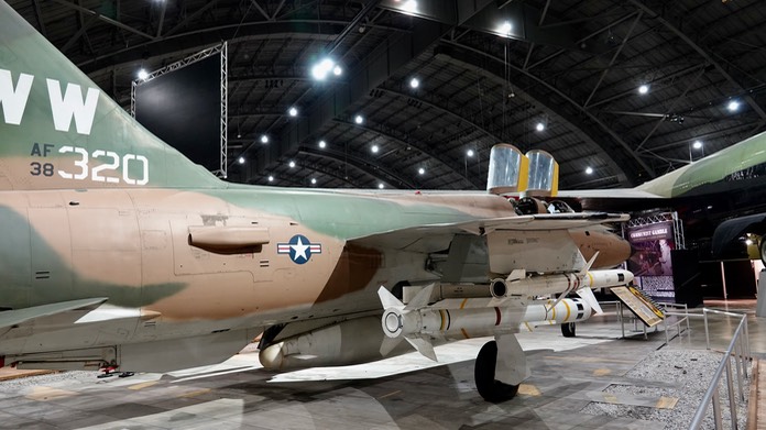 Republic F-105G Thunderchief (3)