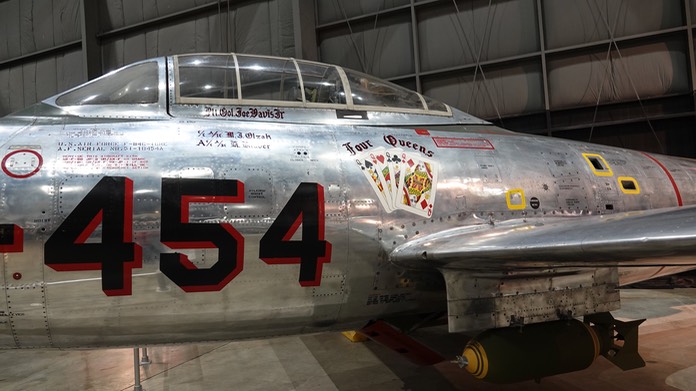 Republic F-84E Thunderjet (2)