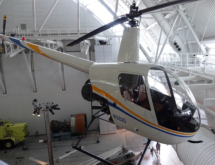 Robinson R22