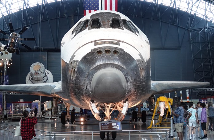 Space Shuttle Discovery (1)