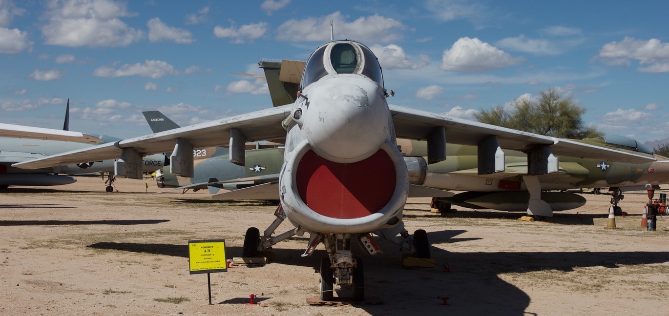 vought-a-7e-corsair-ii1_med_hr